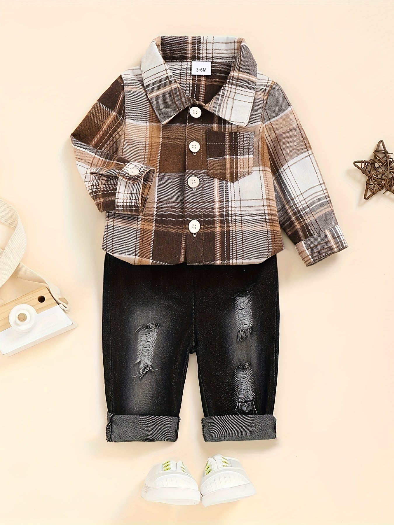 New long-sleeve shirt and denim outfit for baby boys and girls, perfect for outdoor wear in autumn and winter.