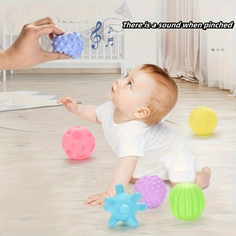 Soft rubber bath toy with Manhattan grip designed for youngsters, promoting sensory play, tactile massage, and educational grasping skills. Ideal for Christmas, Halloween, and holiday gifts, perfect for youngsters' bath time fun.