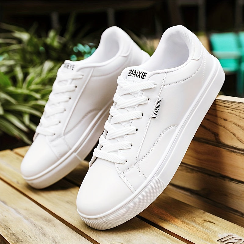 Men's casual skate shoes with solid color, low top lace-up design, PU upper, fabric lining, EVA insole, and rubber sole. Versatile for spring/summer and fall, suitable for casual wear.