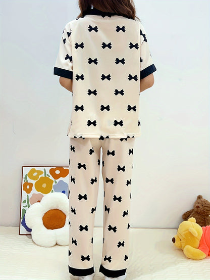 Summery short-sleeved women's pajama suit with sweet V-neck cardigan and thin material perfect for summer.