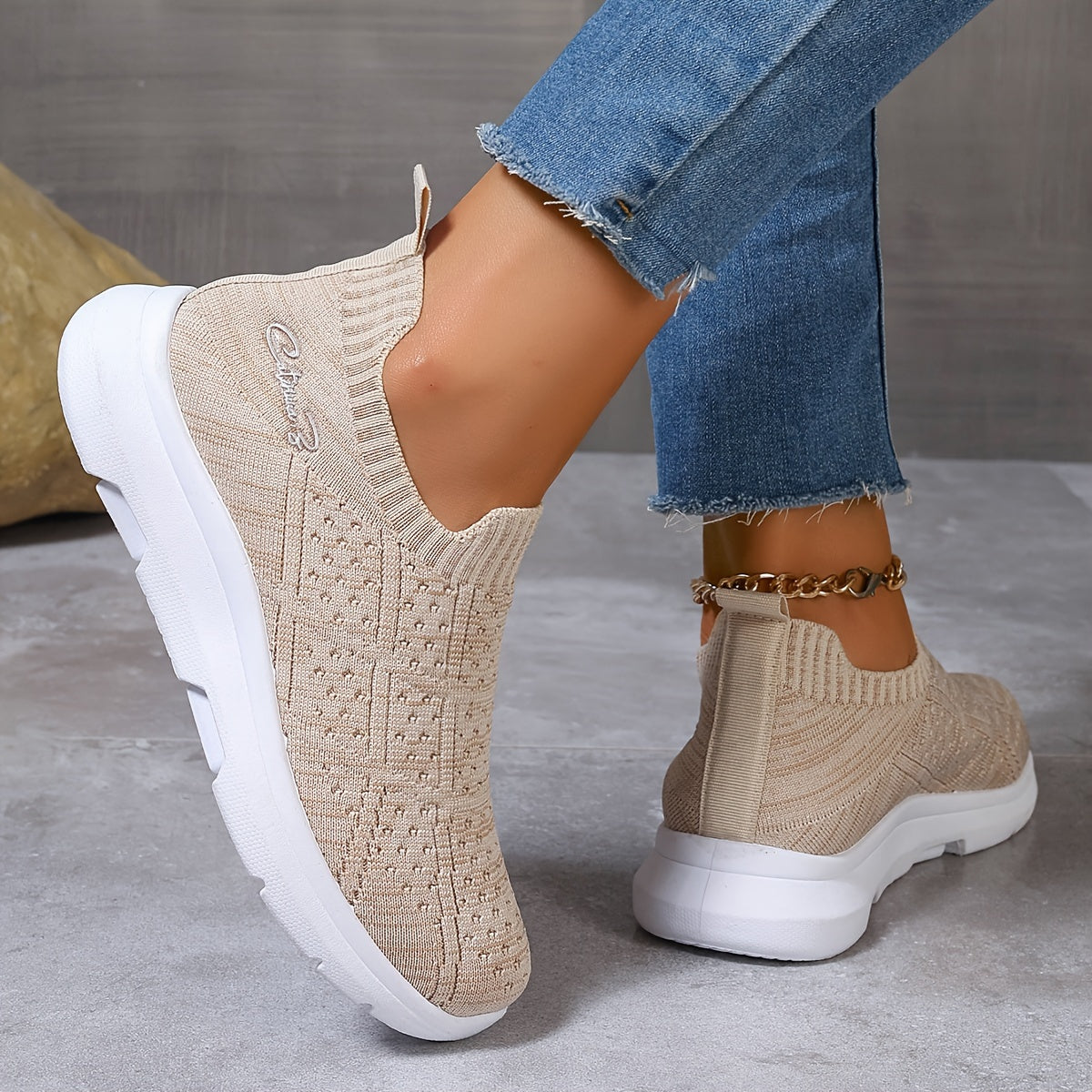 Women's Breathable Knit Slip-On Sneakers with Diamond Pattern Design, Lightweight and Soft Sole, Low-Top, All-Season Comfort, Cute Shoes.