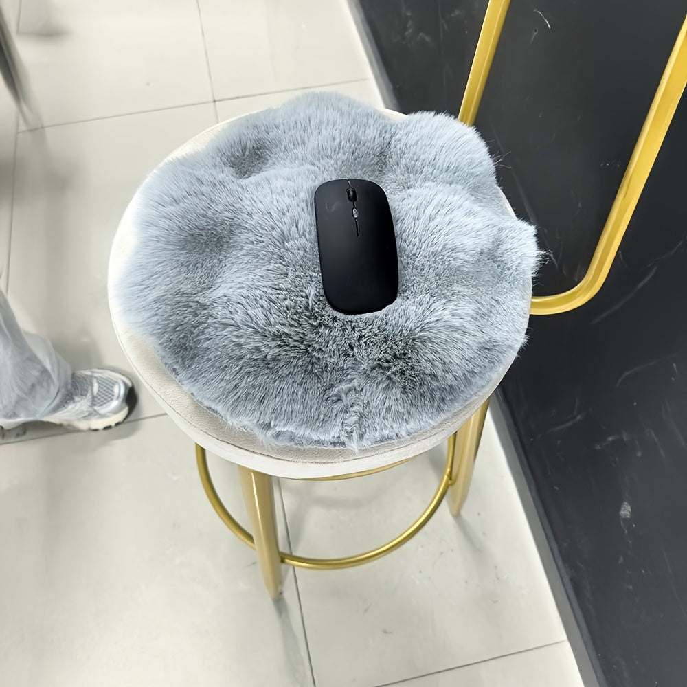 Round plush fabric carpet that is simple, solid, fluffy, soft, and comfortable. This cute indoor decor is easy to clean, furry, warm, and suitable for chair pads, room, bedroom, and indoor use. Made of polyester, it is only suitable for dry cleaning and