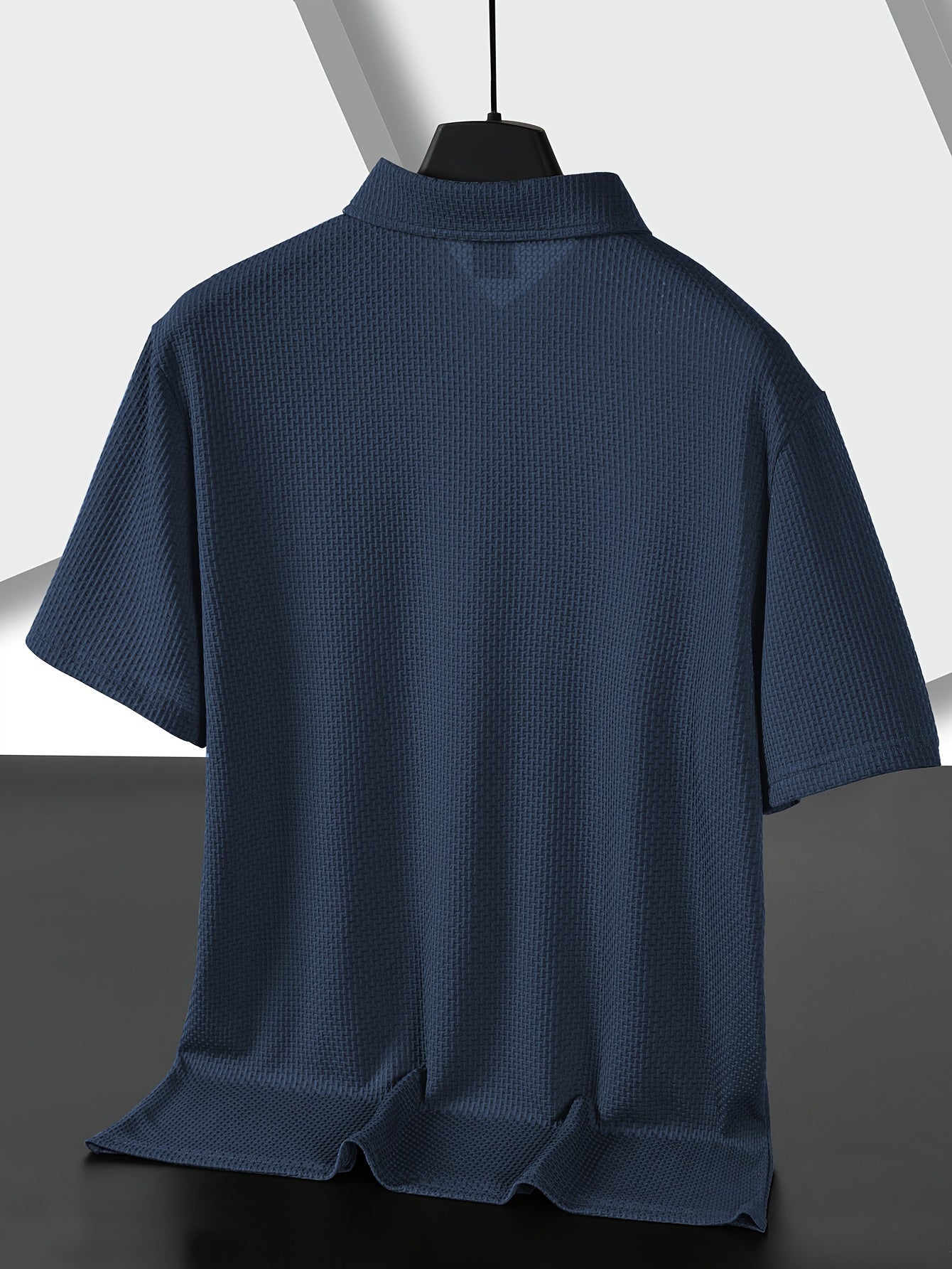 Solid men's golf shirt with casual short sleeves and lapel, perfect for outdoor activities.