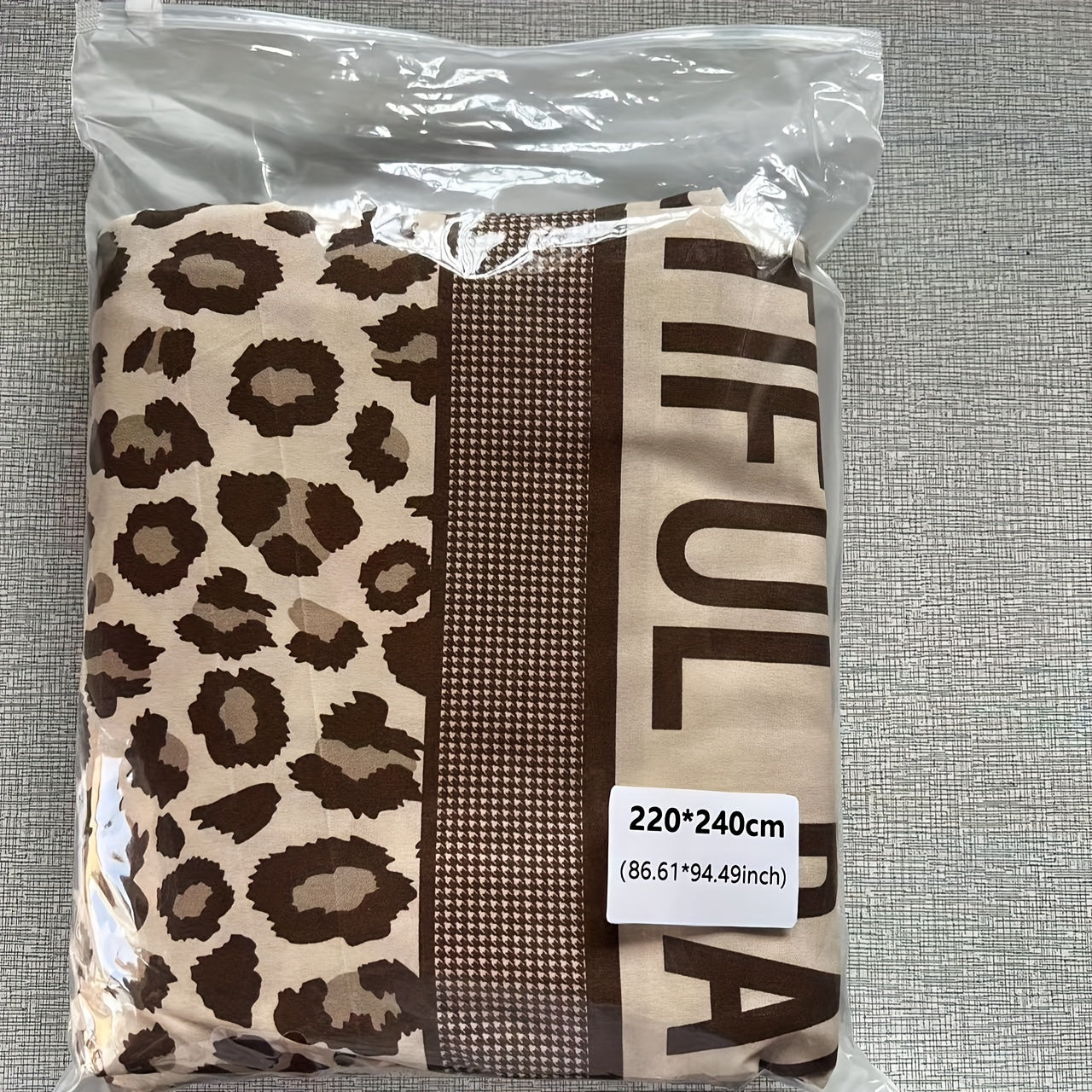 Add a touch of luxury to your bedroom with this stylish Leopard Print Duvet Cover Set, perfect for guest rooms and bedrooms. Made with soft and breathable materials, this set includes 1 duvet cover and 2 pillowcases, making it a perfect gift for your