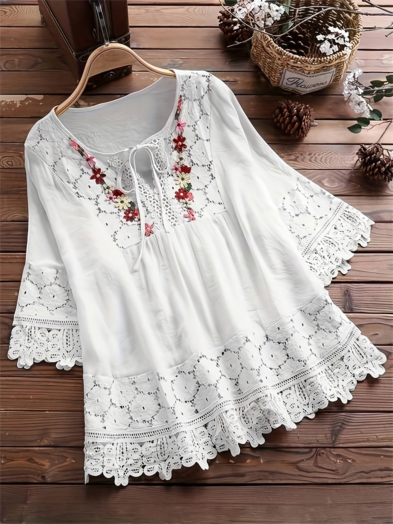 Women's long sleeve shirt with embroidered lace trim, crew neck, made of 90g/m² woven fabric, perfect for spring/fall.