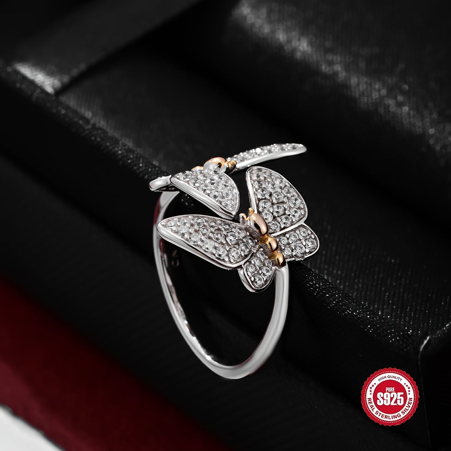 This elegant S925 silver double butterfly ring set with full zirconia is both stylish and delicate. It features an adjustable opening, making it a perfect gift for your girlfriend on Valentine's Day. It is also suitable for wearing with banquet outfits.