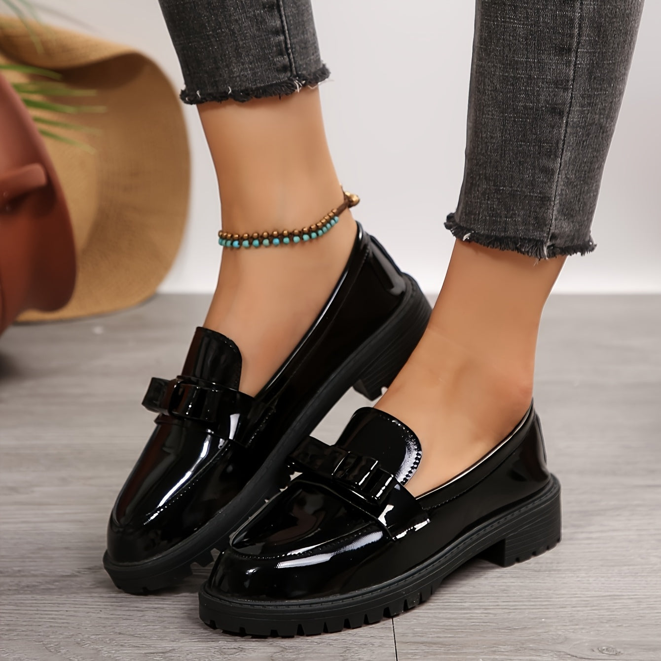 Black faux leather loafers for women with bow detail - comfortable slip-on dress shoes for spring and autumn, perfect for casual or office wear.