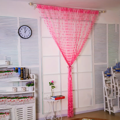 Romantic heart tassel door curtain in pink, ideal for weddings and home decor.