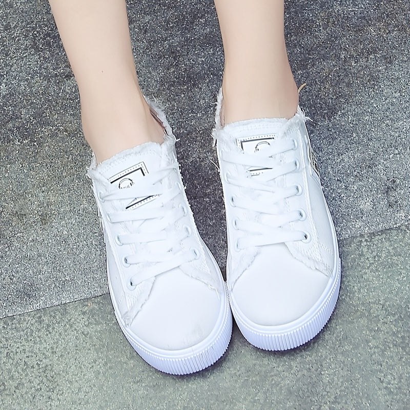 Women's white canvas shoes with round toe and flat PVC sole, suitable for students in all seasons of 2022. Hand wash only, no dry cleaning required.