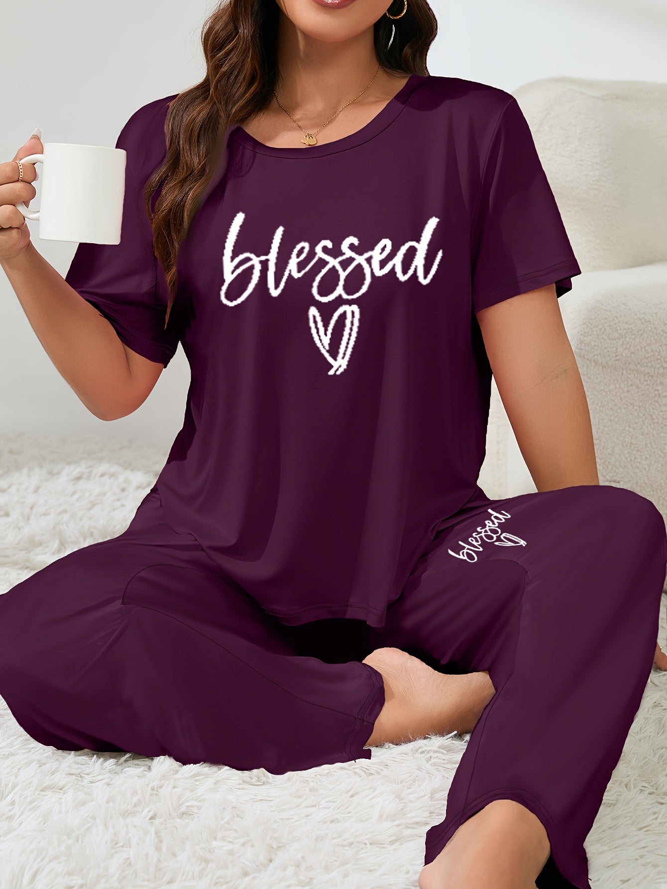 Plus Size Women's Casual Lounge Set with Heart & Letter Print, Short Sleeve Top & Pants Pajamas Set