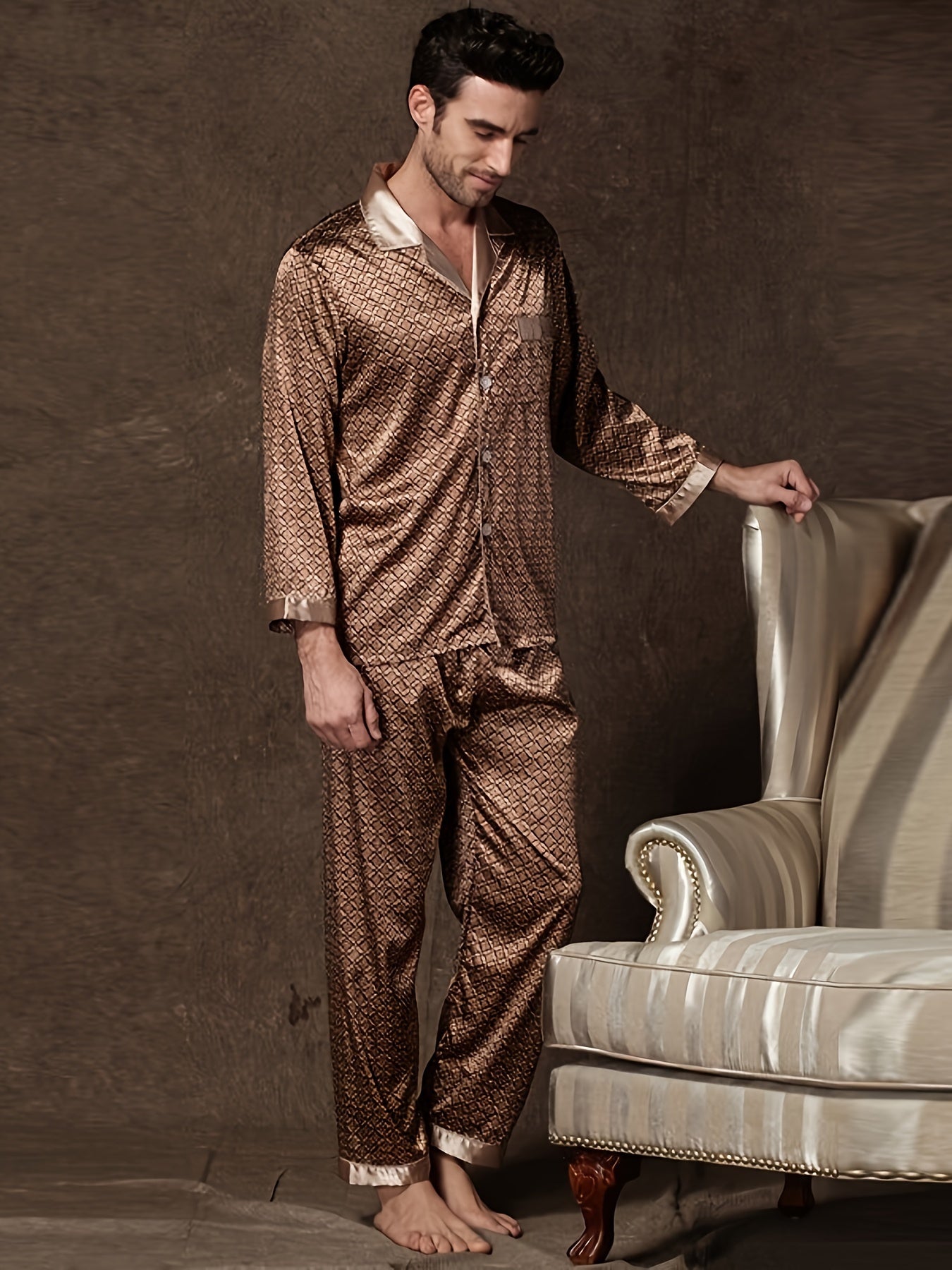 Men's Luxury Vintage Geometric Print Pajama Set with Long Sleeve and Trousers, Comfortable and Skin-friendly Loungewear