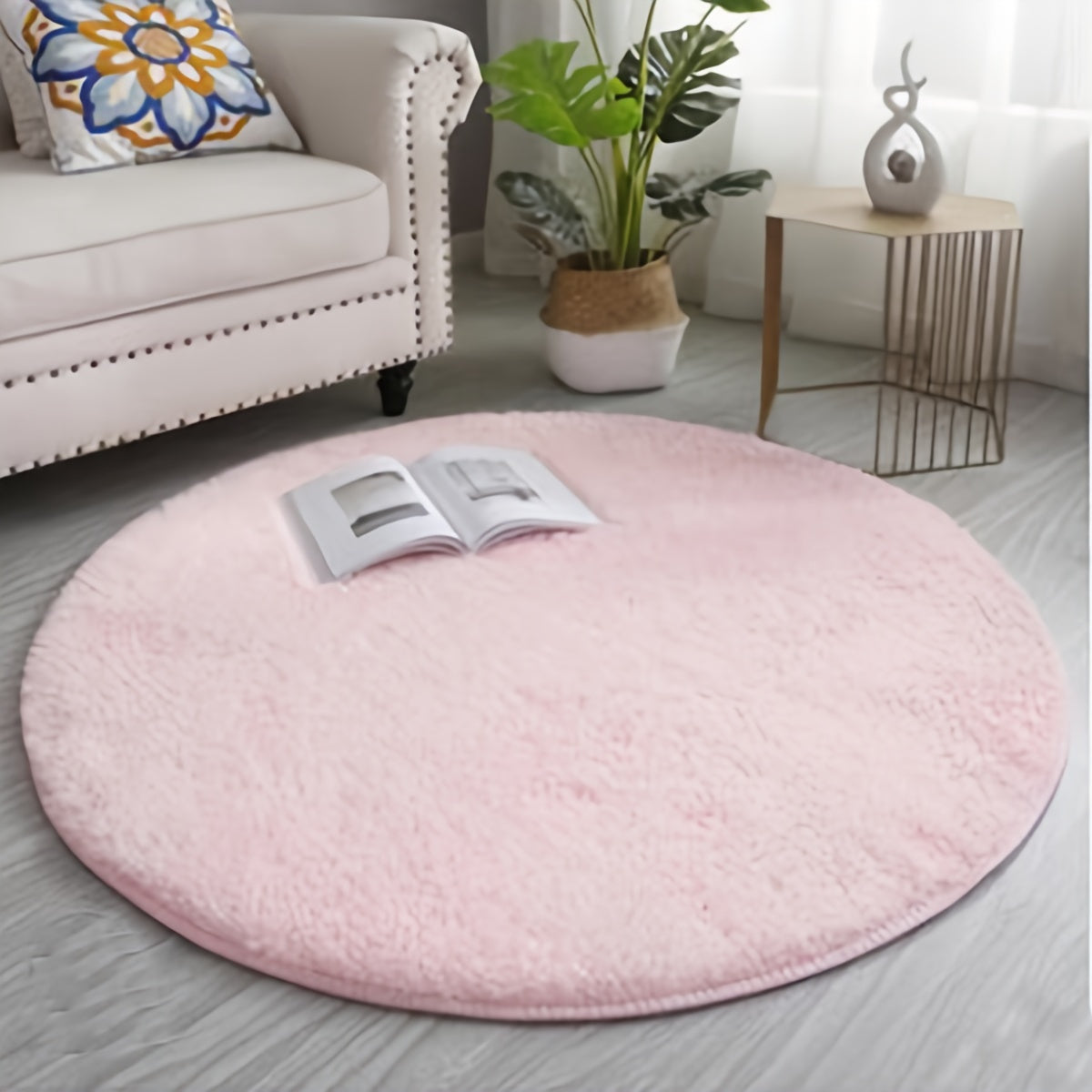 Soft and fluffy plush area rug with non-slip rubber backing, made of 100% polyester fiber. This machine washable rug features a round low pile, perfect for bedroom, living room, and indoor decor. Ideal for Christmas, Halloween, Thanksgiving, and