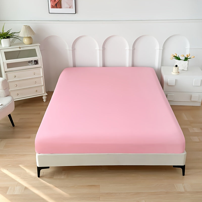 Single piece solid color fitted sheet with brushed finish, anti-slip design, and dustproof feature, ideal for Simmons mattresses.