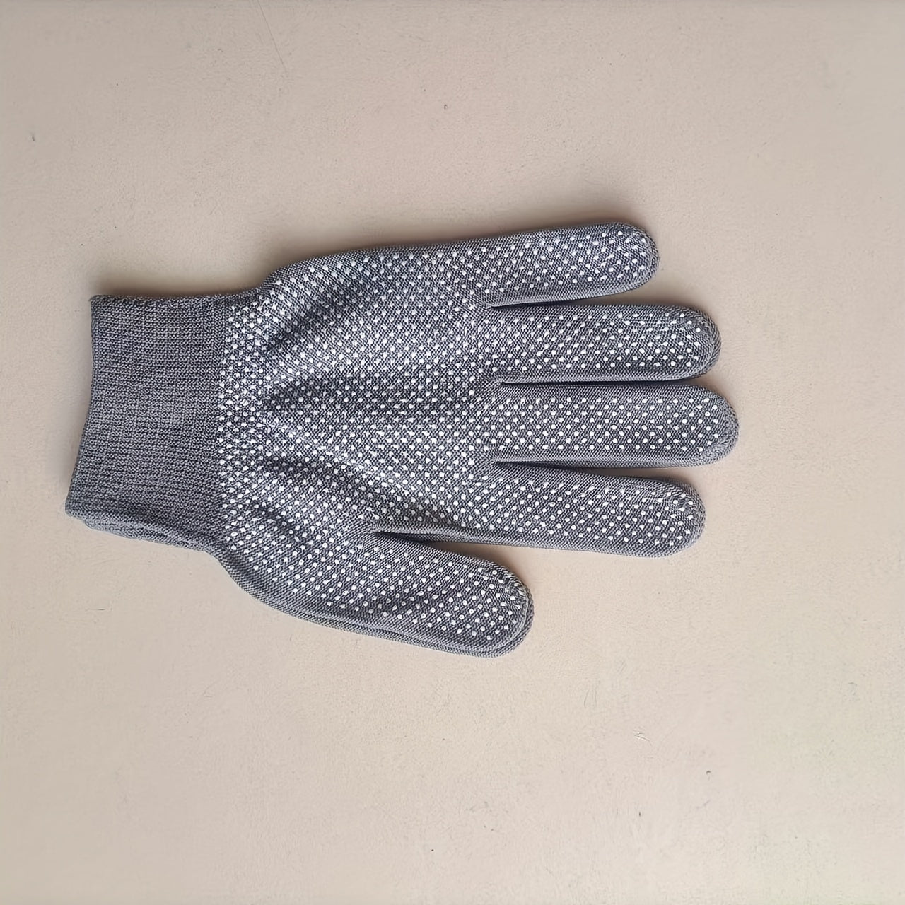 This pack includes 10 non-slip, durable work gloves that are unisex and lightweight. Made from breathable nylon, these gloves provide sun protection and are perfect for use in the home, kitchen, or outdoors. Free from lead, these gloves are not