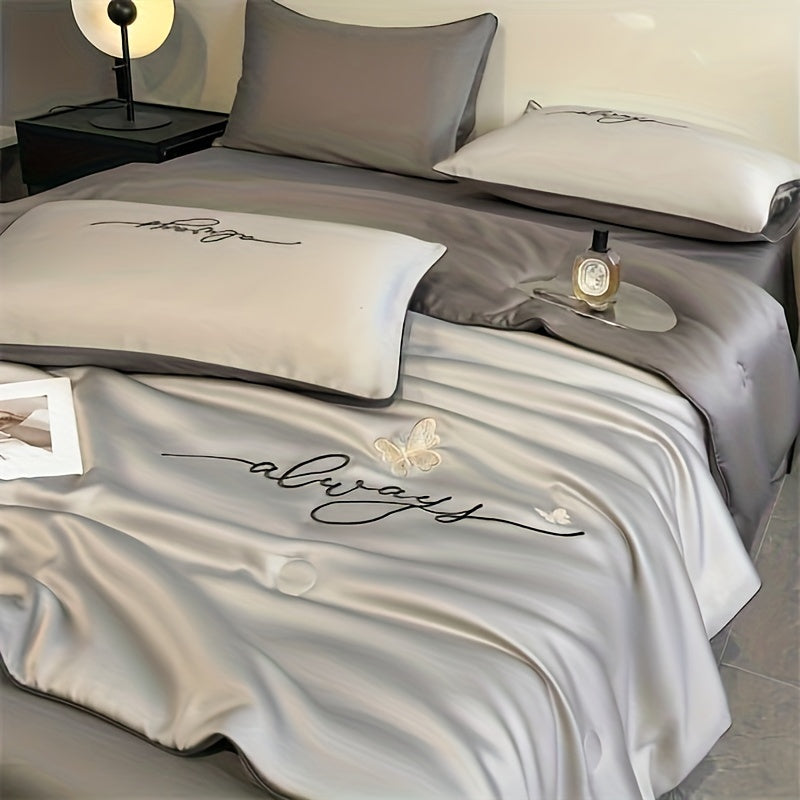 Water-washed Viscose Blanket with Embroidery, High-end and perfect for summer. Suitable for air-conditioned rooms, this single quilt does not come with a pillowcase.