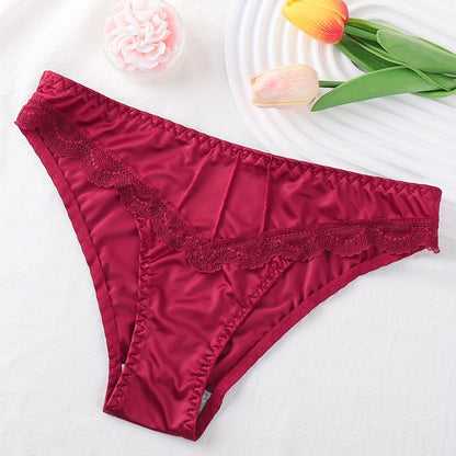 Stylish lace panties with seamless comfort for women's lingerie.