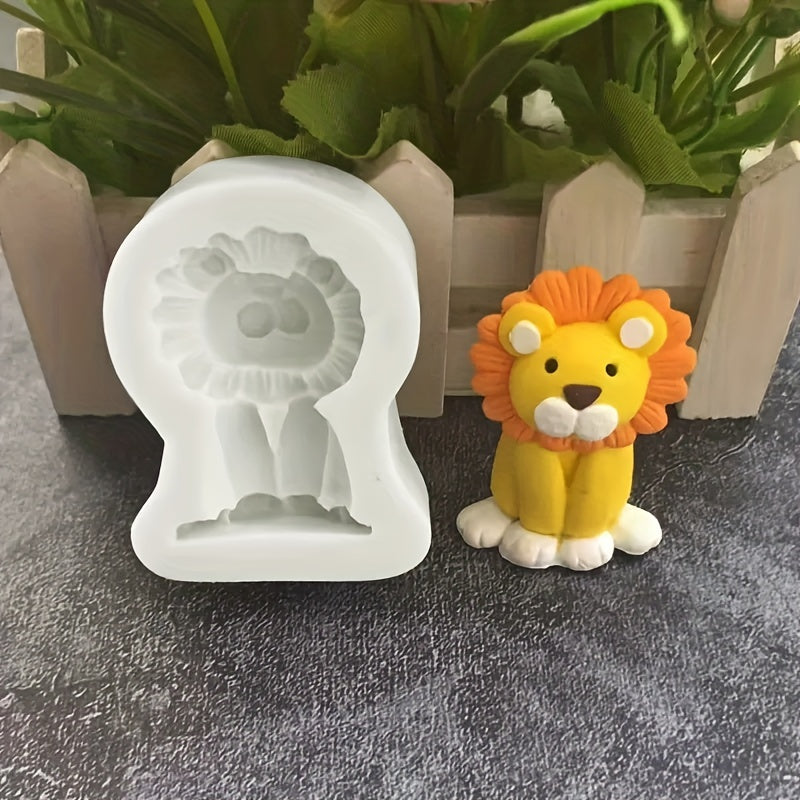 1 piece of adorable cartoon animal silicone molds for baking, cake decorating, and more. This food-grade ice tray mold can be used for fondant, chocolate, panna cotta, pudding, jelly, and resin clay. A fun addition to any kitchen!