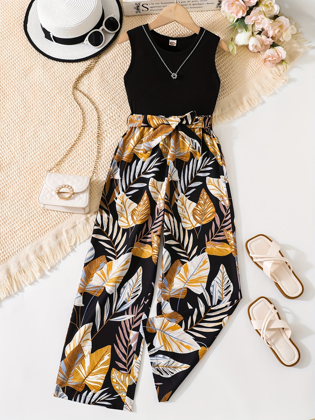 Stylish Resort Vest and Flare Pants Set for Summer Beach Fashion.