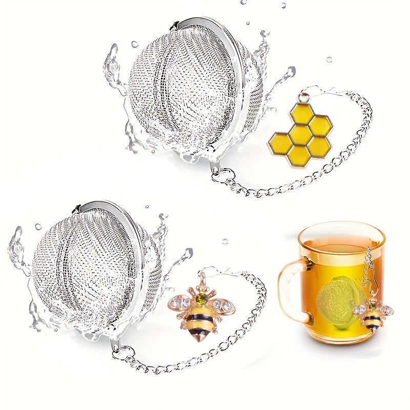 Gift your loved ones with a set of two stainless steel tea strainers adorned with charming honeybee and beehive designs. These durable infusers come with hanging chains and are perfect for brewing loose leaf tea. Ideal for Christmas, Thanksgiving