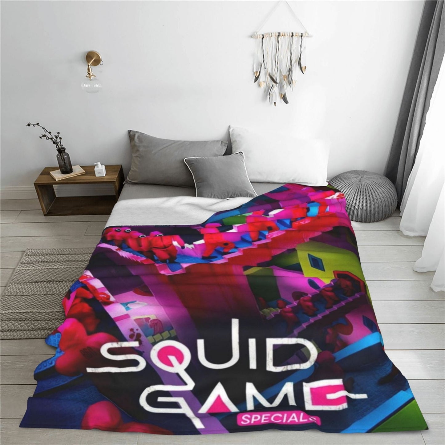 Squid Game-Inspired Printed Flannel Blanket - Modern Design, High-Quality Digital Print, Made with Knitted Polyester, Lightweight 250-300gsm, Versatile for Sofa, Bed, Travel, Camping, or Office - Easy Care Machine Washable, Provides All-Season Comfort