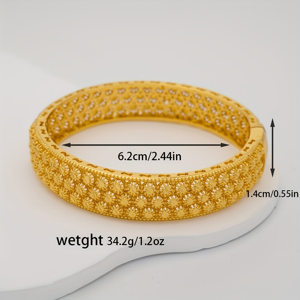 Golden Open Bracelet with Elegant Hollow Design - Perfect for Middle East festivals and as a gift for women. This fashionable hand ornament combines Dubai and European/American ethnic styles, making it a luxurious choice for brides.