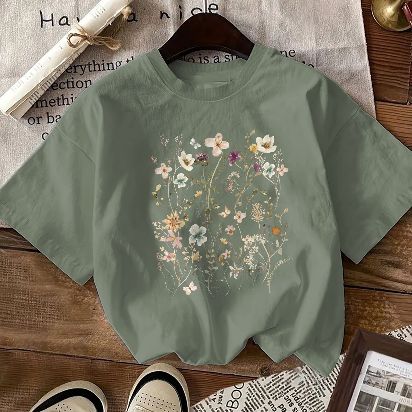 Women's Floral Print T-Shirt - Crew Neck, Short Sleeve, machine washable, suitable for all seasons