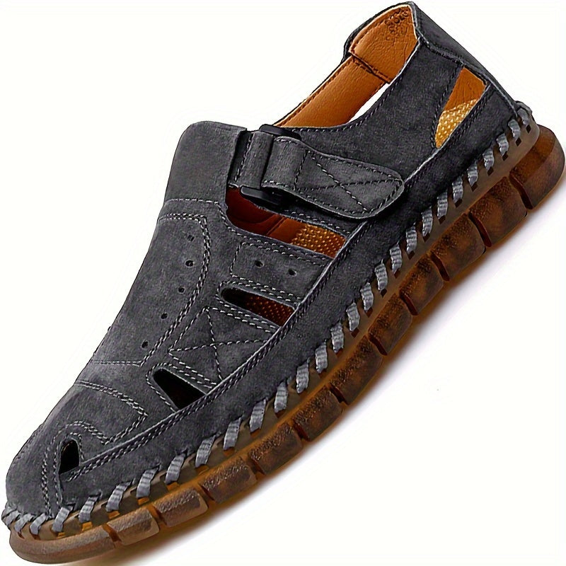 Men's close-toed hollow out sandals for outdoor activities, with adjustable straps and breathable design.