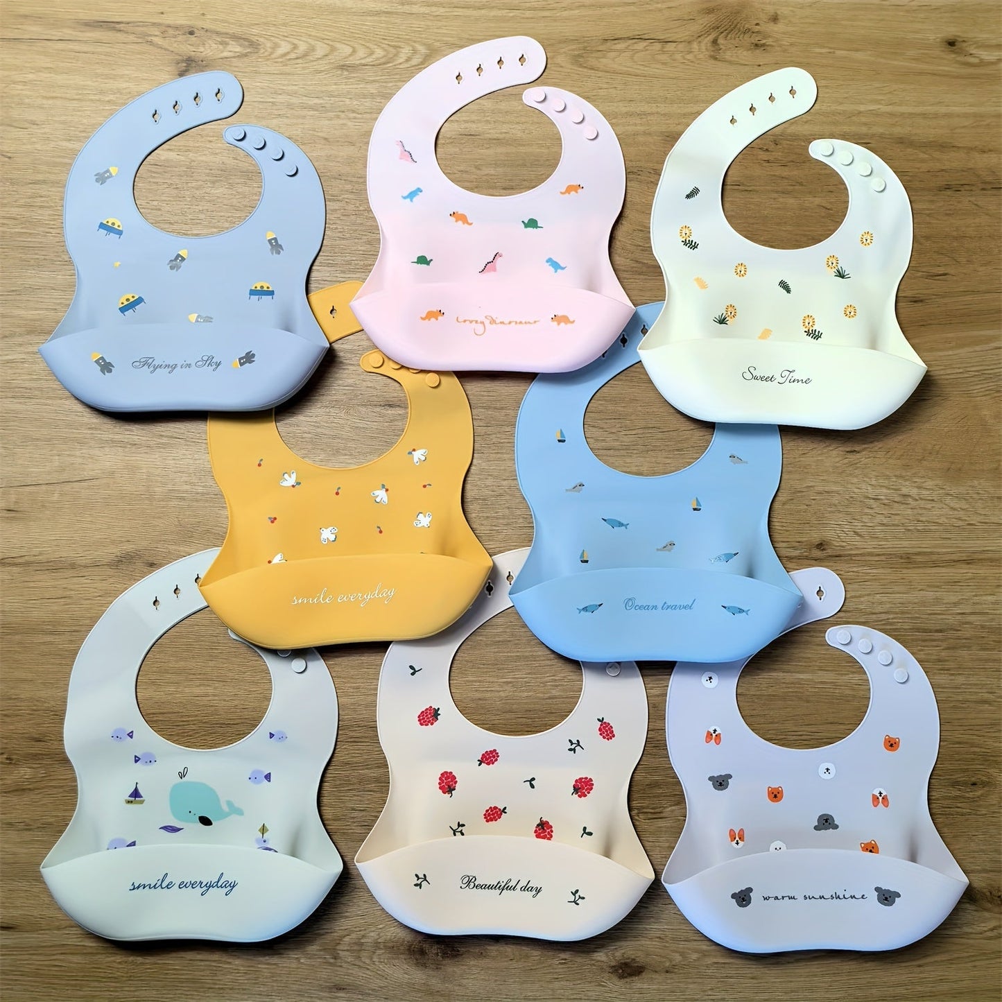 Adjustable Goldcolin Silicone Bib for Kids - Waterproof with Cute Print and Button Closure - Ideal Feeding Accessory