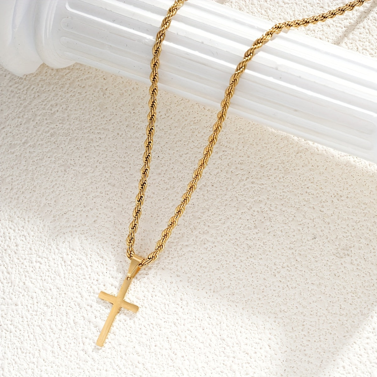 Sleek Gothic Hip Hop Cross Pendant Necklace - Minimalist Chain, Great for Everyday Use & Gifting, Perfect for Valentine's Day, All-Season, Gothic Inspired, Unique Design.