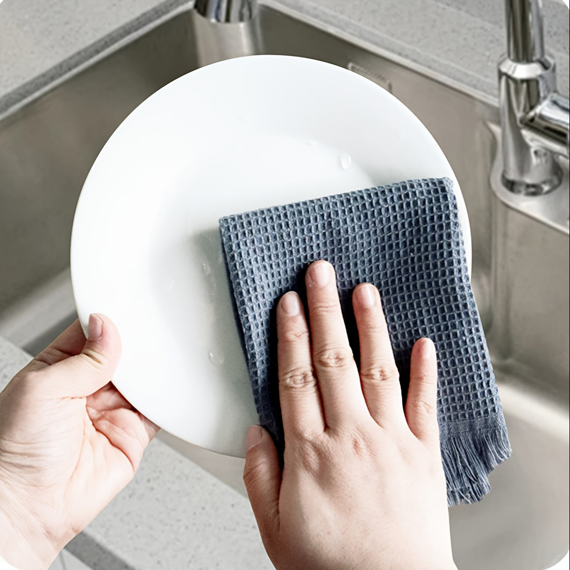 4 pieces of dishcloths, cleaning cloths, oil-free dishcloths, multi-purpose cleaning wipes, household rags, kitchen and bathroom cleaning wipes, durable and absorbent wipes that make it easy to remove stains and grease. These cleaning supplies and