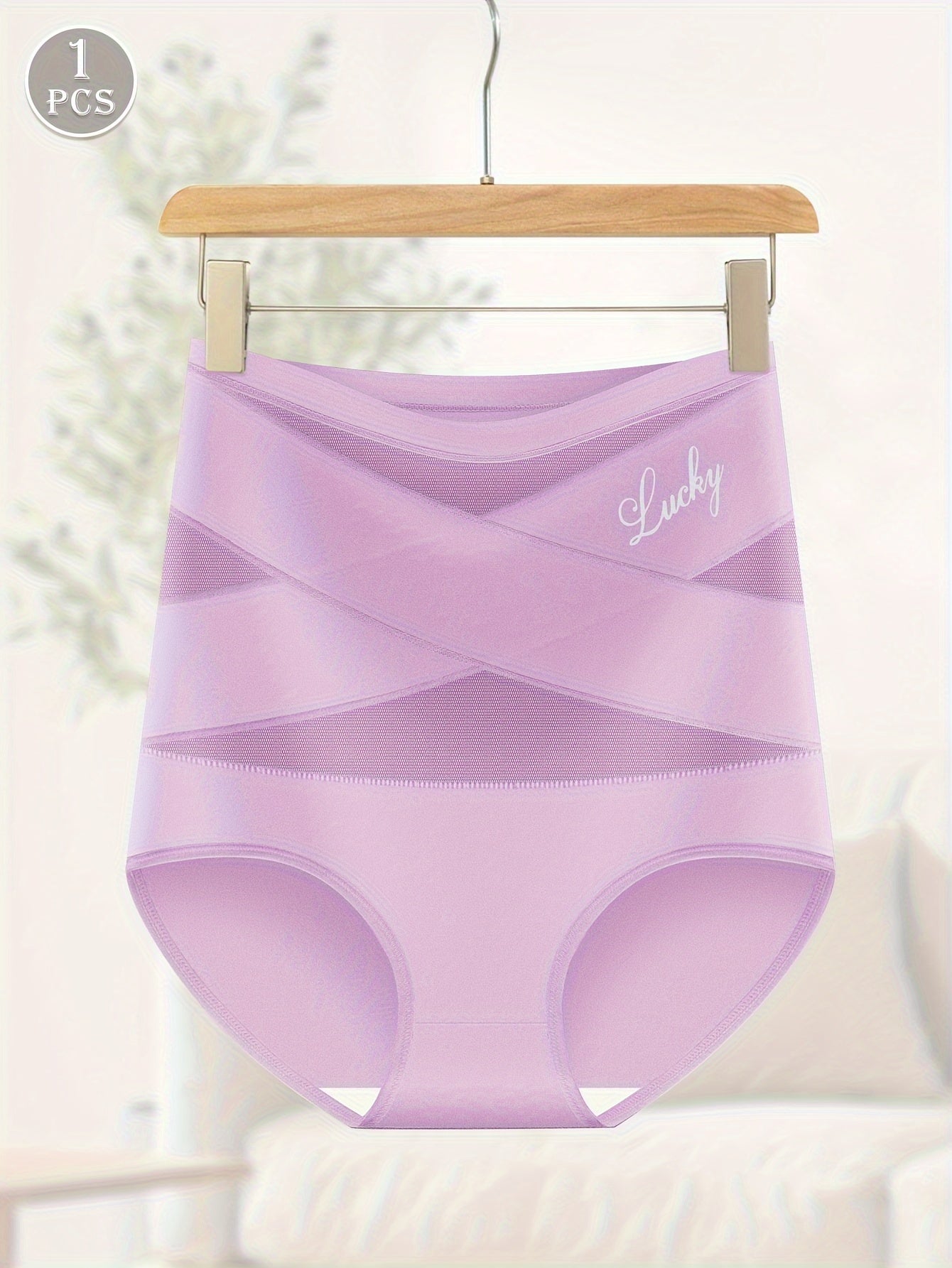 Seamless high waist briefs with letter print, sexy and comfortable women's lingerie.