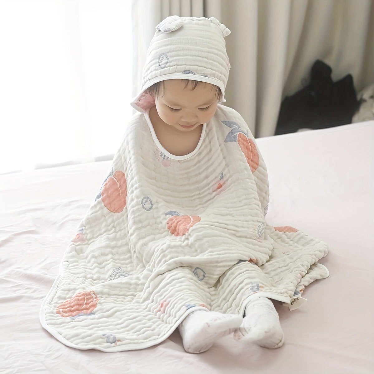 Super soft bamboo hooded bath towel for toddlers and young children - Adorable, absorbent design | Ideal for bath time, wrapping up, and using as a blanket in strollers | Suitable for children aged 0-3 years.