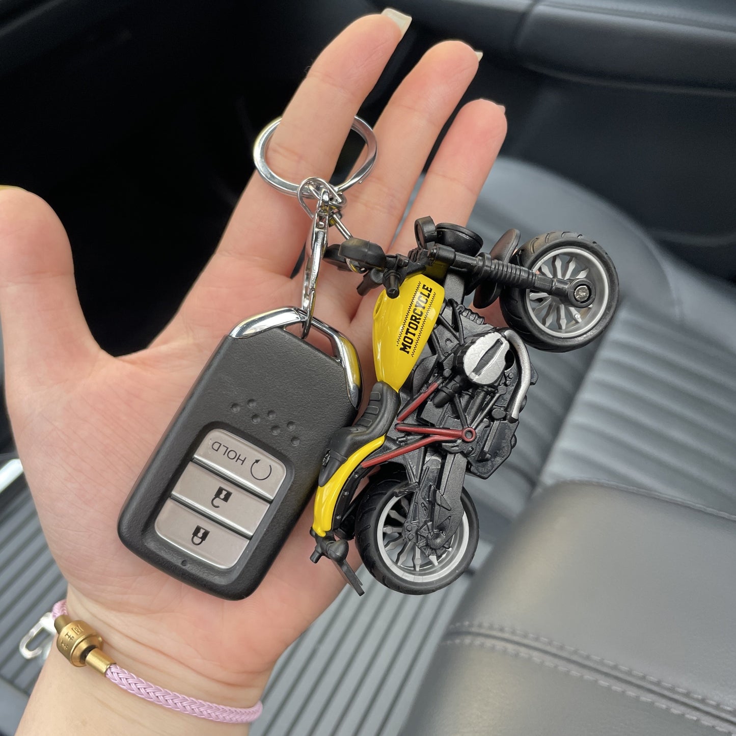 Unique Mini Motorcycle Model Car Keychain Trendy in Europe, America, and the Middle East Versatile Key Holder, Stylish Keyring