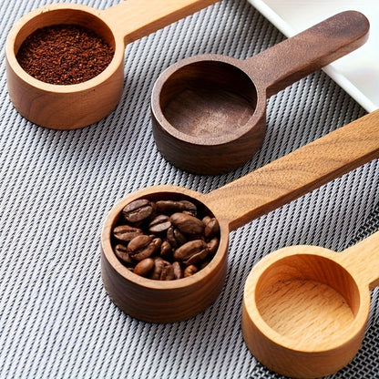 Solid wood measuring spoon for coffee and milk powder, perfect for accurate measurements in the kitchen. Can also be used for other powders.