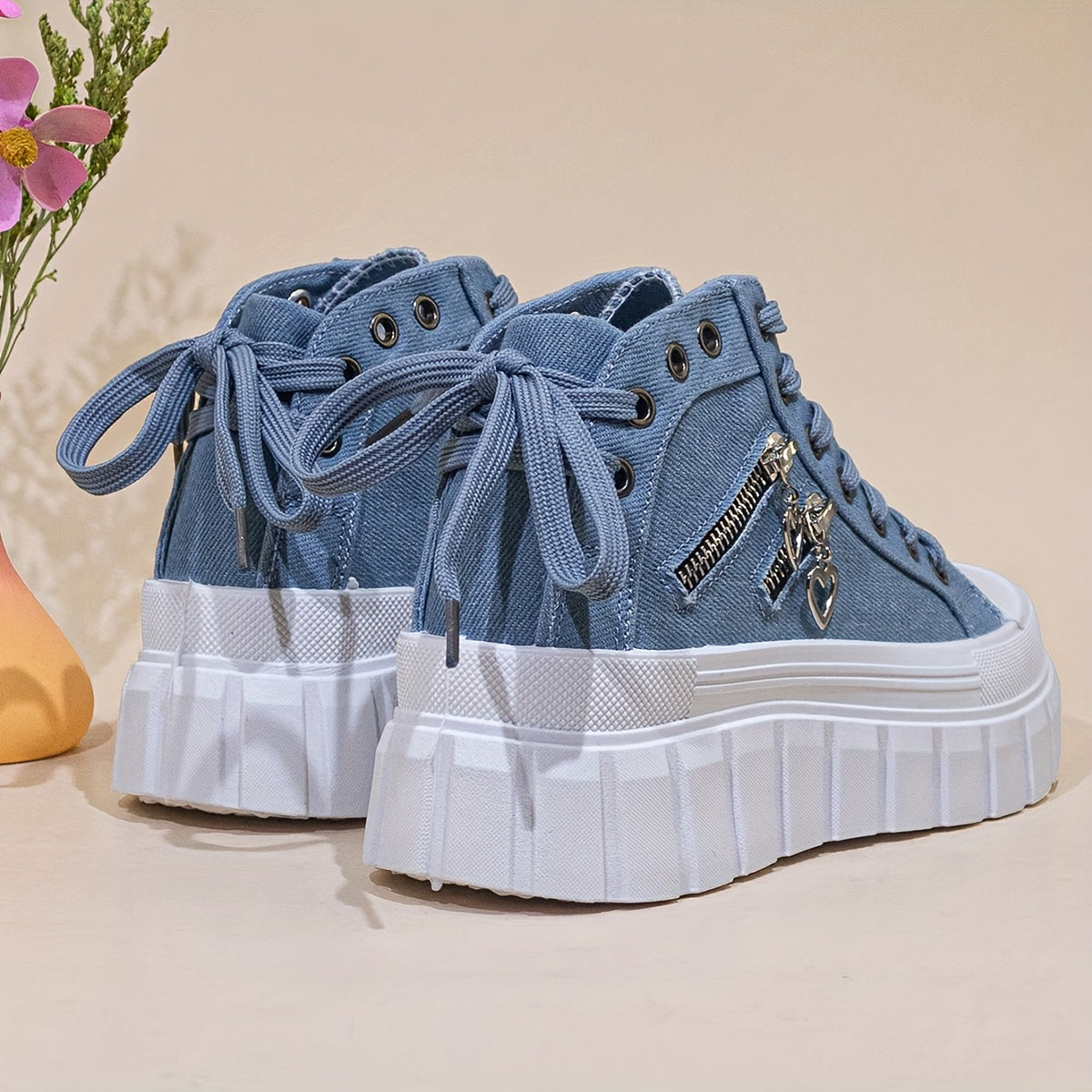 Women's high top sports shoes with thick soles for daily wear, from Four Seasons Outdoor.