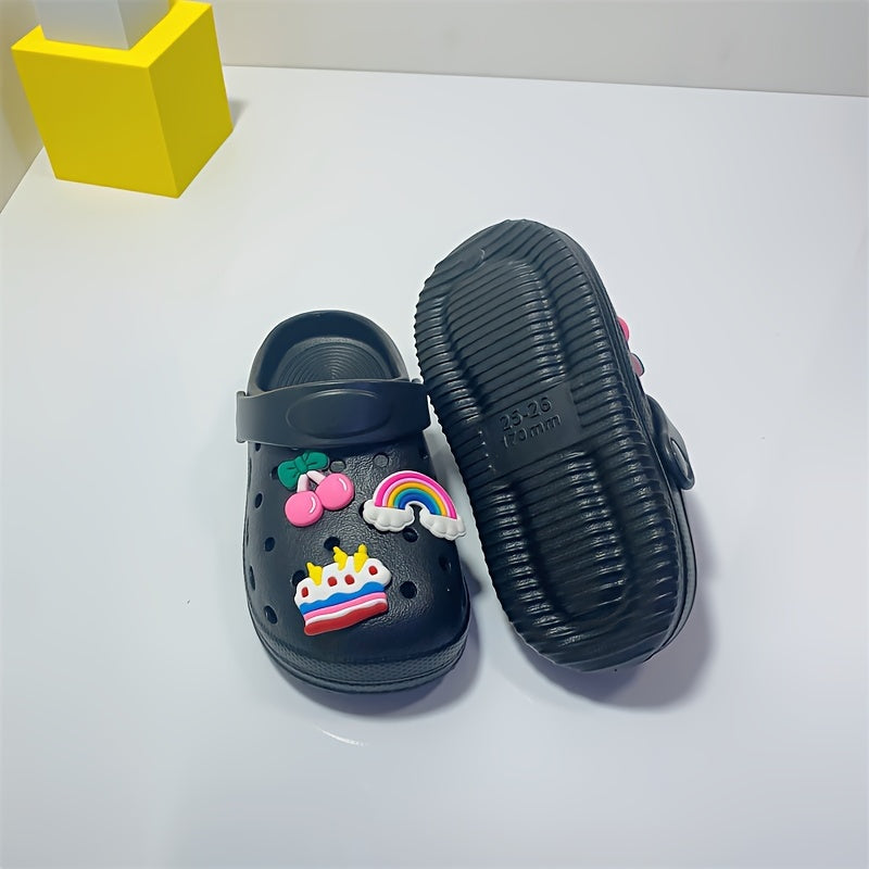 Cute cartoon slippers for girls, non-slip lightweight clogs for indoor use in all seasons.