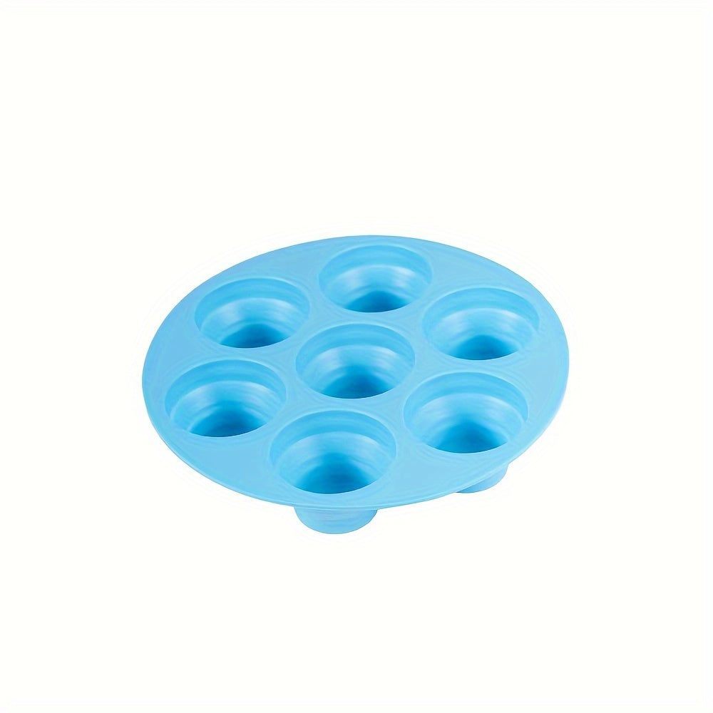 One piece of Air Fryer Cake Pan with 7 cavity silicone muffin mold, measuring 17.98cm. This mini cake baking mold is a versatile oven accessory, perfect for baking muffins and other treats. A must-have in your kitchen gadgets and accessories collection.