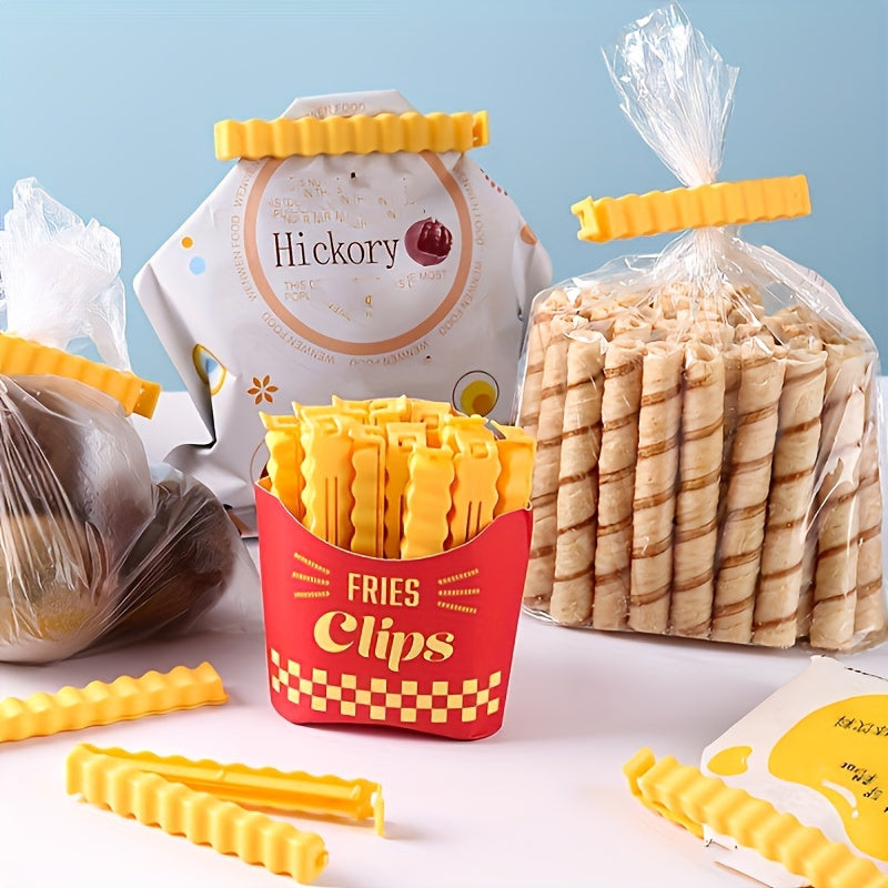 Keep your snacks, bread, and more fresh and sealed with these cute French fry-shaped bag clips! This set includes 12 pieces of durable plastic clips that are moisture-proof and perfect for keeping your snacks fresh. Perfect for any kitchen, these