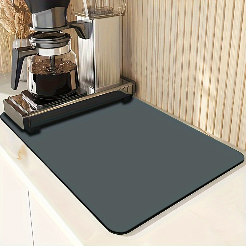 One piece of Super Absorbent Anti-slip Dish Drying Mat in Coffee color. This large kitchen mat is perfect for draining and drying dishes quickly. Also suitable for use in the bathroom as a quick-dry drain pad. Essential kitchen supplies.