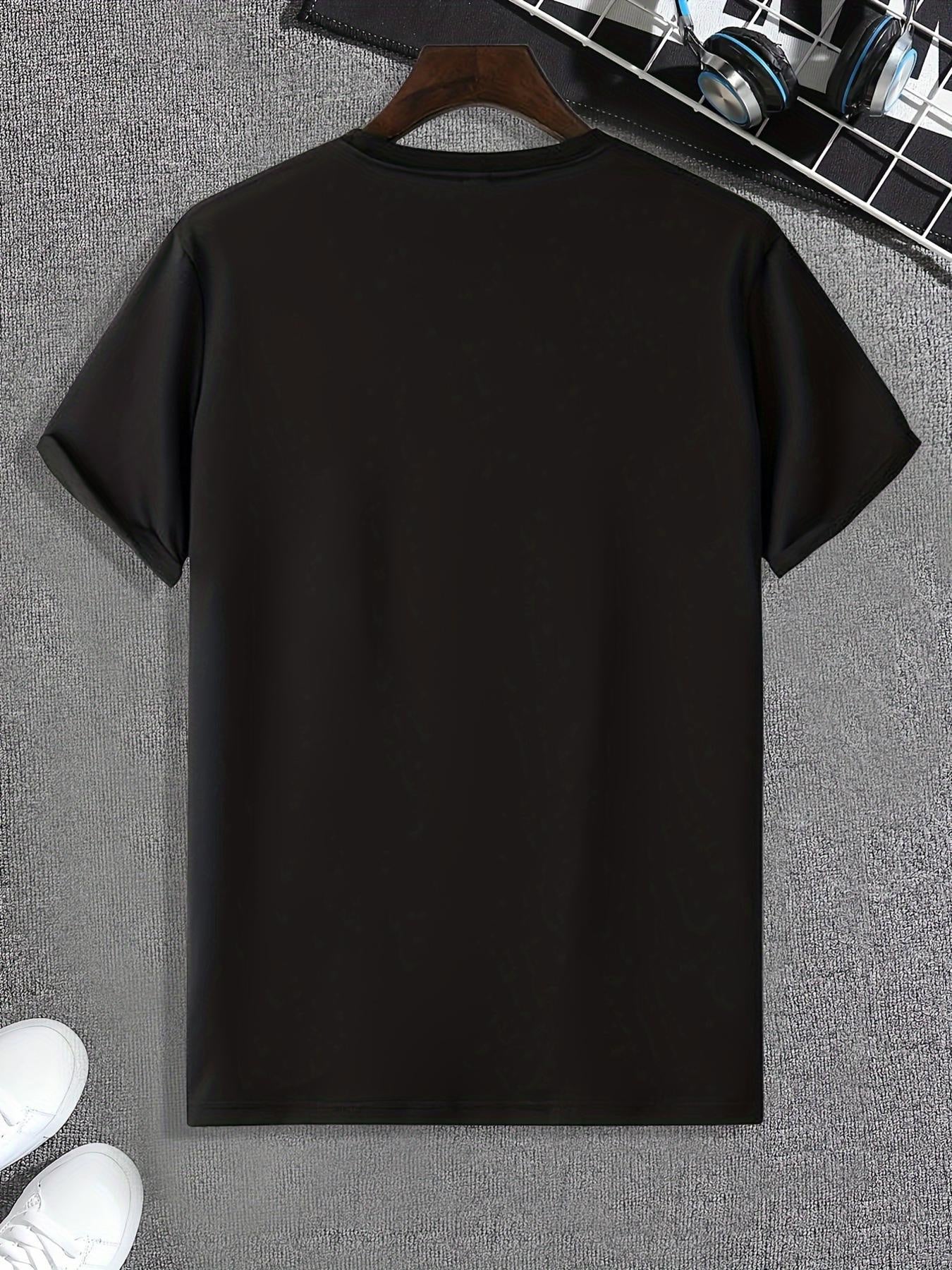 Men's round-neck t-shirt with short sleeves.