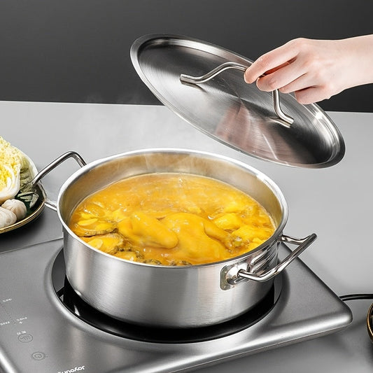 1 piece of a large stainless steel hot pot with a lid that is compatible with induction cookers. This hot pot features a clear soup base and is made from durable material. Its spacious design is perfect for group dining.