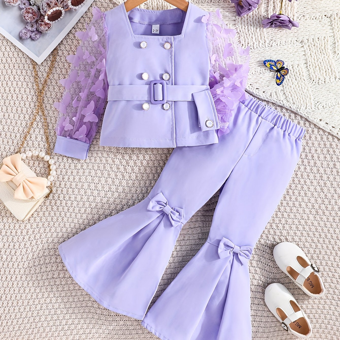 Girls' 2-piece casual outdoor outfit with butterfly sleeve blouse and high neck, paired with long pants. Made of polyester, suitable for girls aged 12 and under. Regular fit with no print.