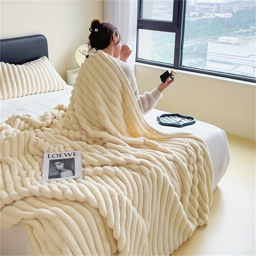 High-Quality Plush Blanket, Soft and Skin-Friendly, Stylish Solid Color, Providing Comfort and Warmth