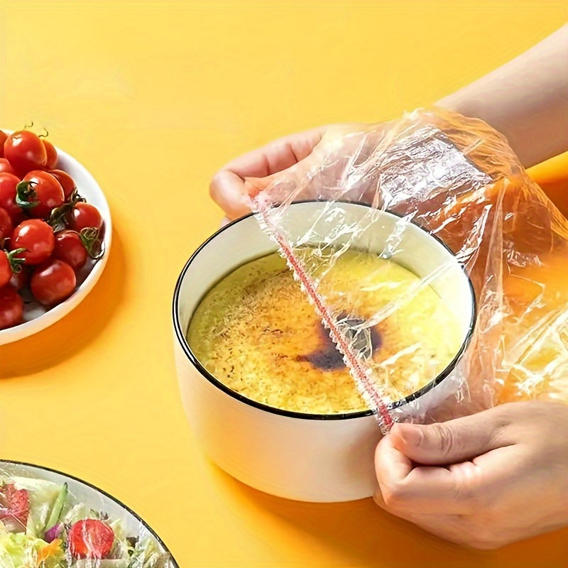 This food wrap is made of 300 pieces of stretchable plastic, providing elastic cling and transparency. It is safe for food contact, as well as being anti-odor. Perfect for storing leftovers and protecting against dust in kitchens and restaurants.