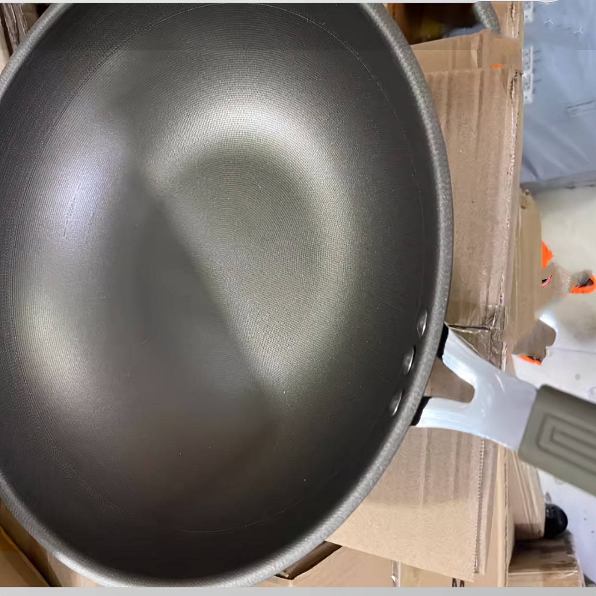 Double-Sided Titanium Non-Stick Wok, Ideal for Home Cooking on Electric or Gas Stoves, Stainless Steel Cookware for the Kitchen