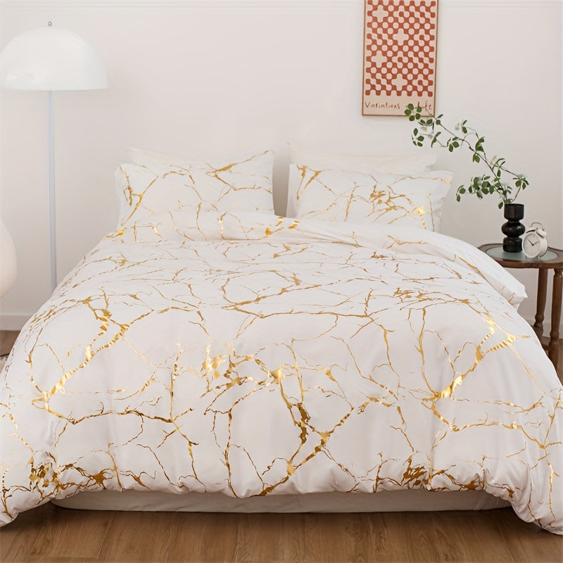 3-piece Duvet Cover Set made of Polyester Bronzing Bedding for a Soft and Comfortable Skin-friendly experience in your Bedroom or Guest Room. Includes 1 Duvet Cover and 2 Pillowcases (Core not included).