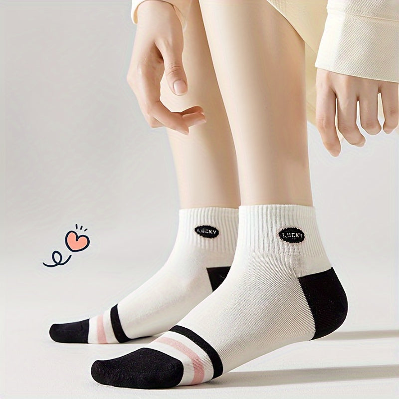 5 pairs of trendy Japanese socks perfect for spring and summer college fashion.