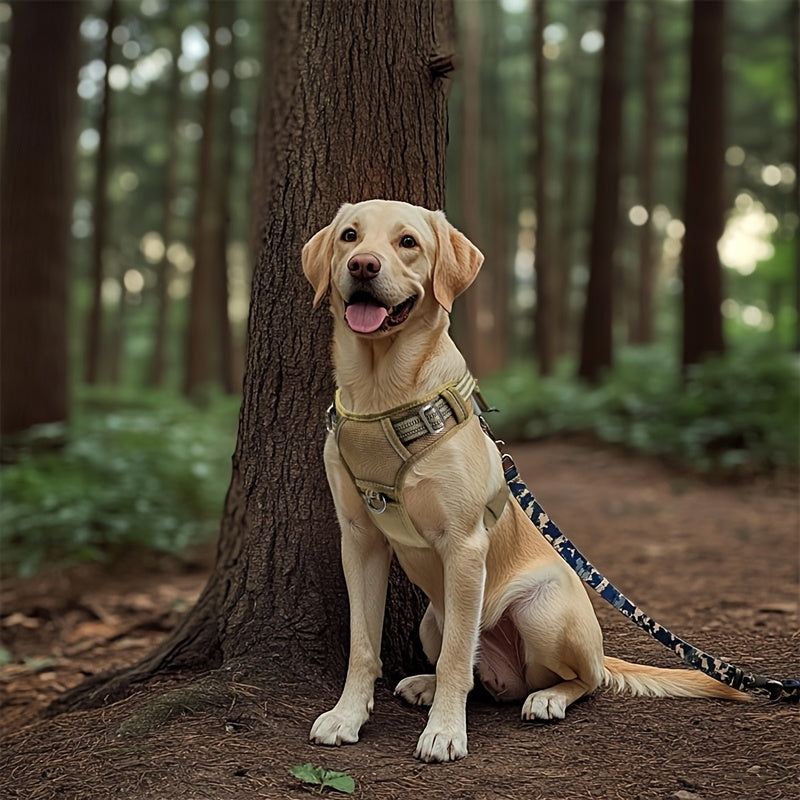 Reflective chest strap for medium to large dogs with adjustable vest and handle, suitable for bulldogs. Does not include battery.