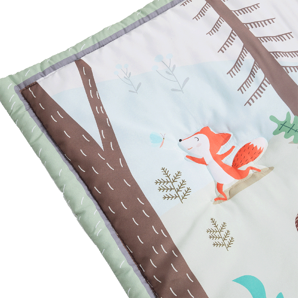 BEEWEED Woodland Animals Print Crib Quilt - Perfect for Kids' Nursery, Made with Breathable Polyester Fiber, Suitable for All Seasons, Ultra Cozy and Gentle on Skin. Great for Kindergarten Bedroom Decoration and Christmas Gift.