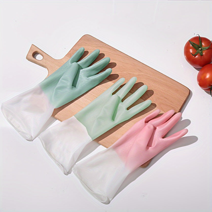 Three pairs of high-quality household cleaning gloves for premium protection. These waterproof kitchen gloves are perfect for dishwashing and other housework tasks. Their non-slip design makes them ideal for a variety of cleaning tasks, including laundry